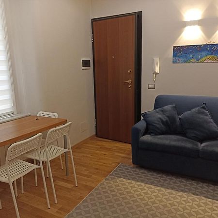 Apartment Sole And Luna In City Center คาตาเนีย ภายนอก รูปภาพ