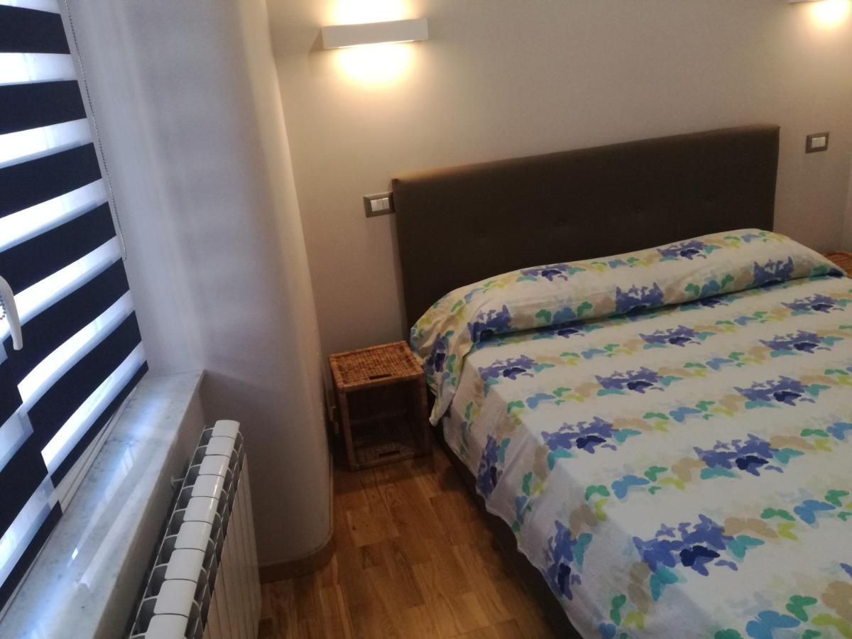 Apartment Sole And Luna In City Center คาตาเนีย ภายนอก รูปภาพ