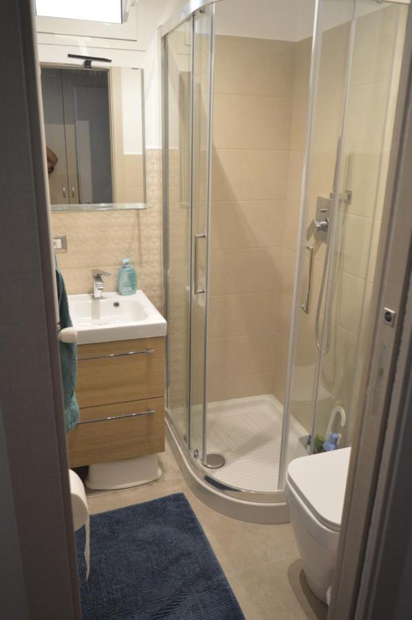Apartment Sole And Luna In City Center คาตาเนีย ภายนอก รูปภาพ