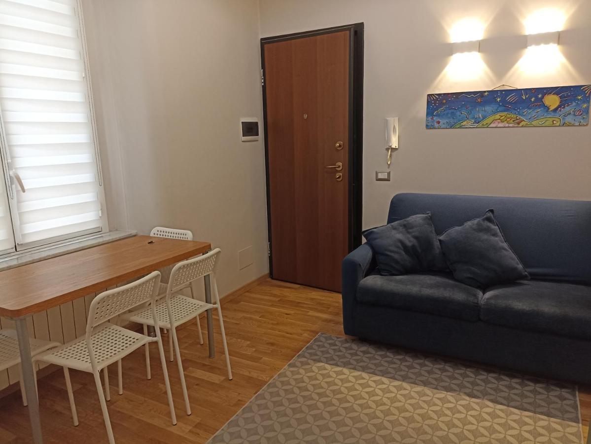 Apartment Sole And Luna In City Center คาตาเนีย ภายนอก รูปภาพ